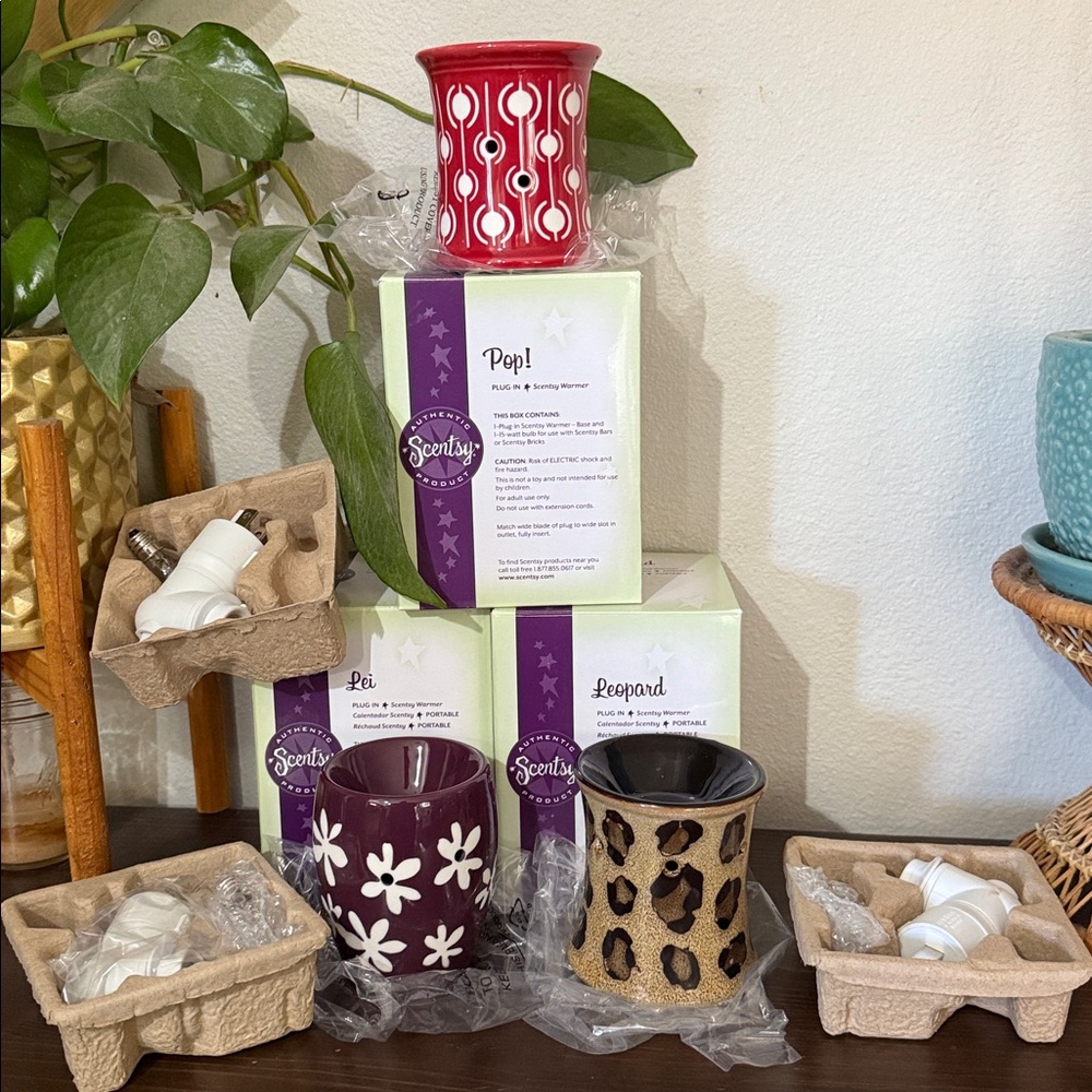 FOUR!! Scentsy Wax Warmers Trio - Red, Purple, Leopard AND Zebra